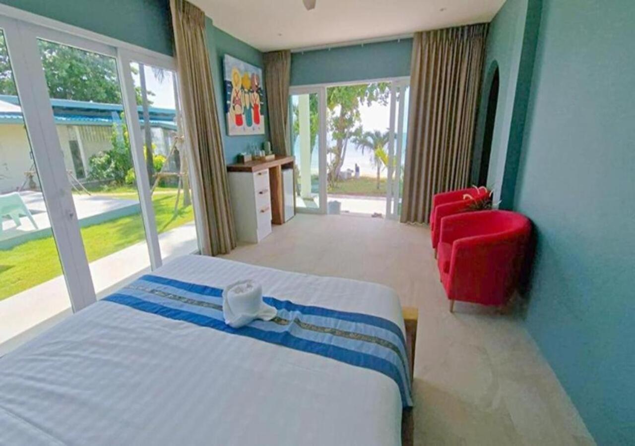 Le Petit Saint Tropez Hotel Khanom Exterior photo